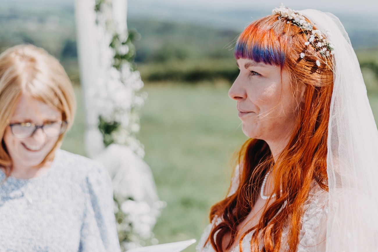 Bride during the ceremony, capturing real wedding moments and emotions.