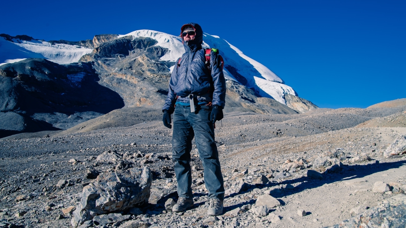 Your Wedding Photographer, Tom Zelinsky moments before reaching the Thorong La Pass.